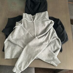 2 crop sweaters black and gray size medium wild fable brand